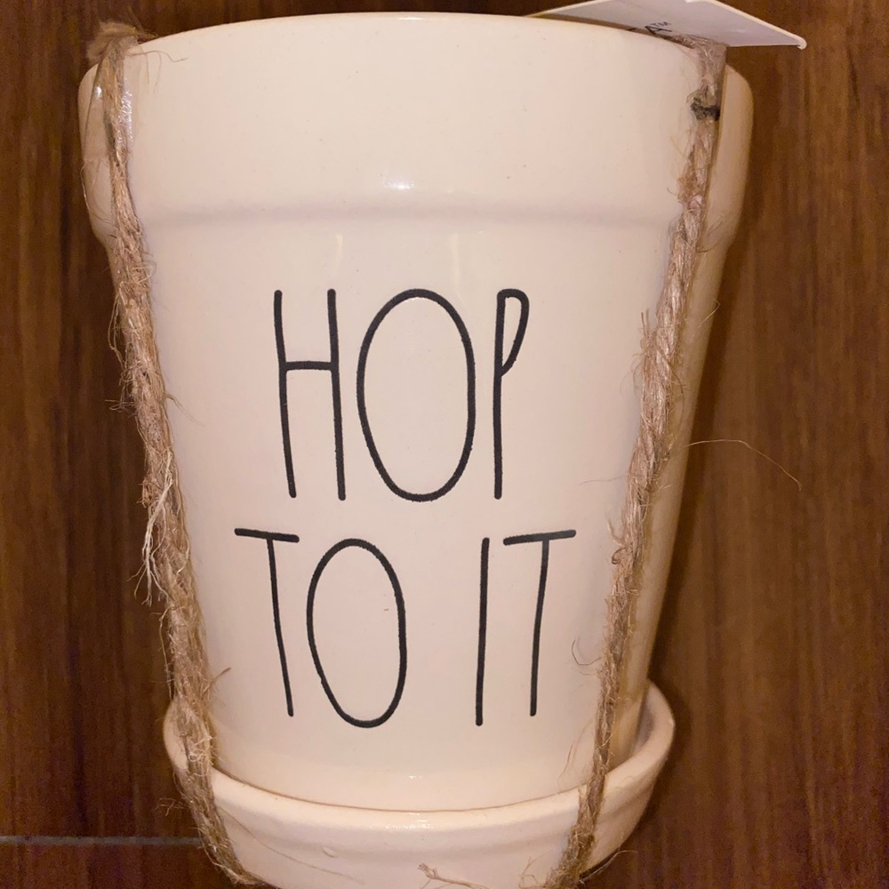 Rae Dunn flower pot